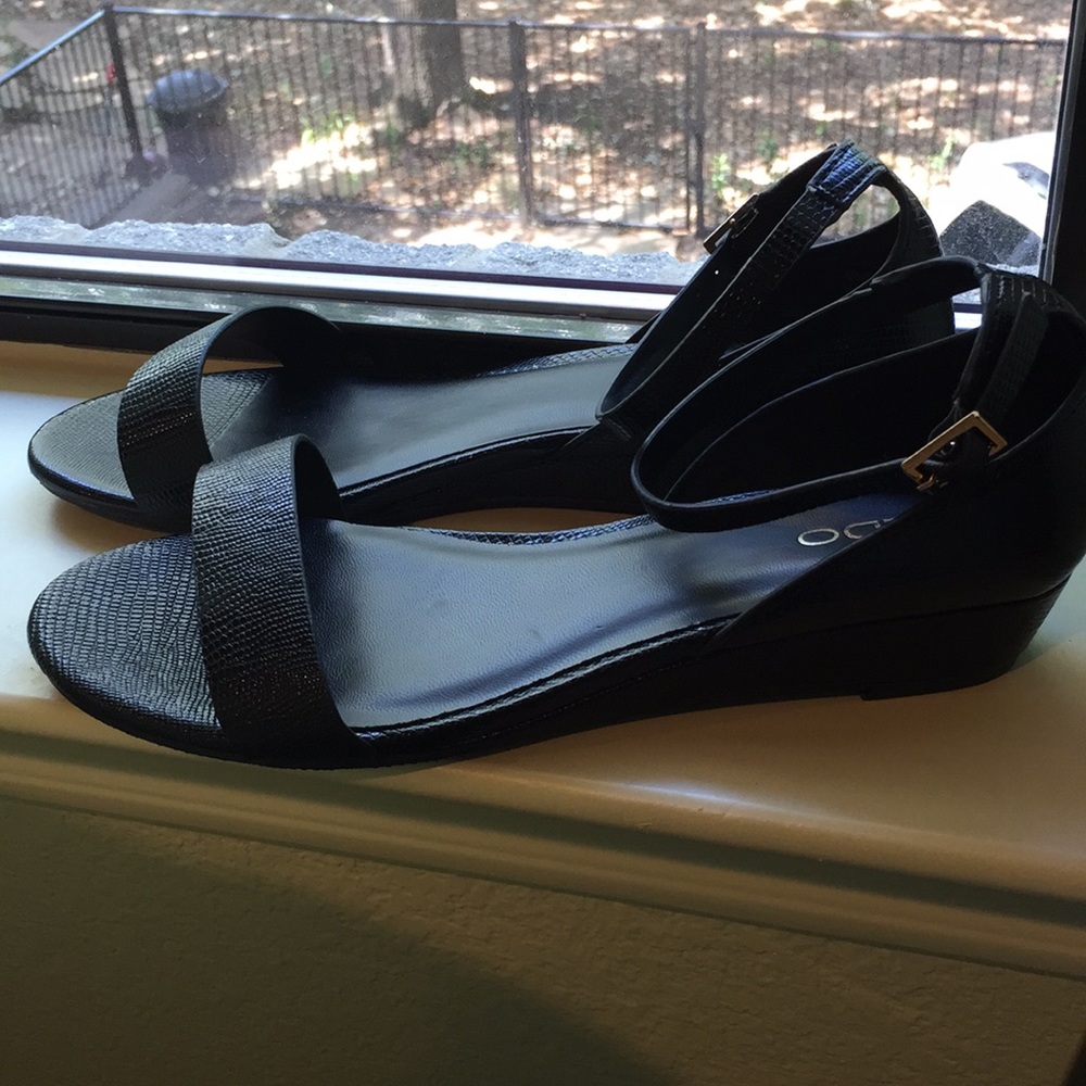 Aldo Black 1” Wedge Sandals w/ Ankle Strap Size 8